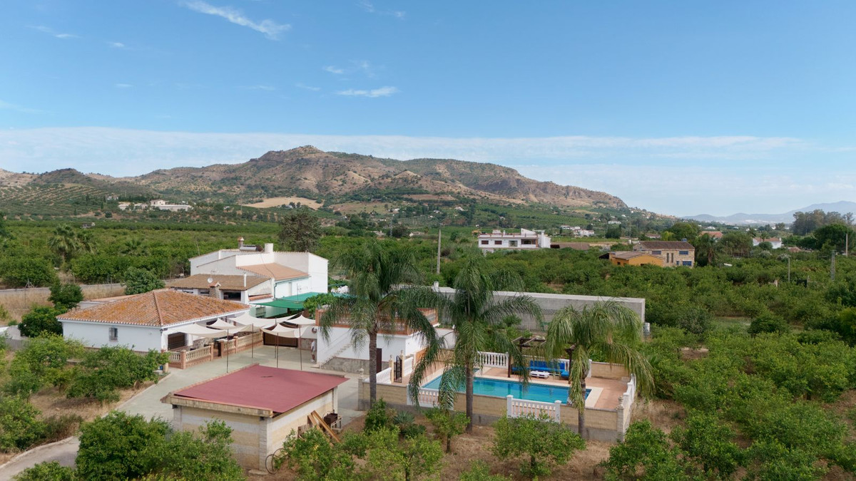 Álora